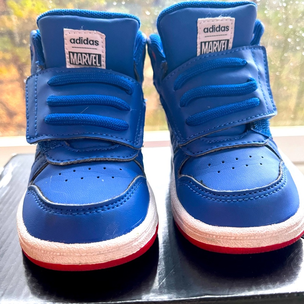 ADIDAS SPIDER-MAN HIGH TOPS SIZE 5